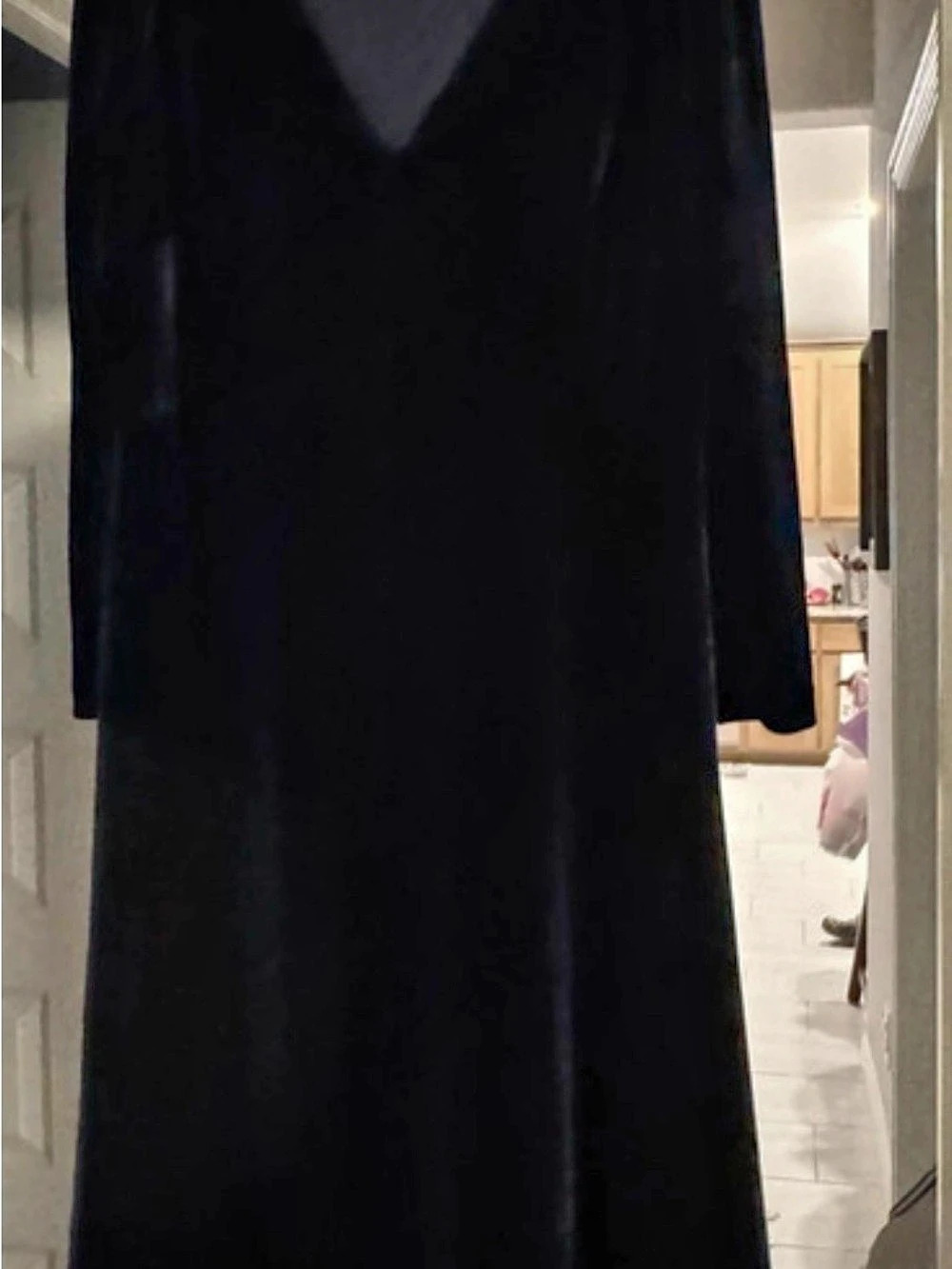 Worn once. Eliza J Velvet Midi Dress in Navy Like New. Classy. Elegant.